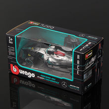 Carregar imagem no visualizador da galeria, Miniatura Colecionável Mercedes-AMG W13 2022

